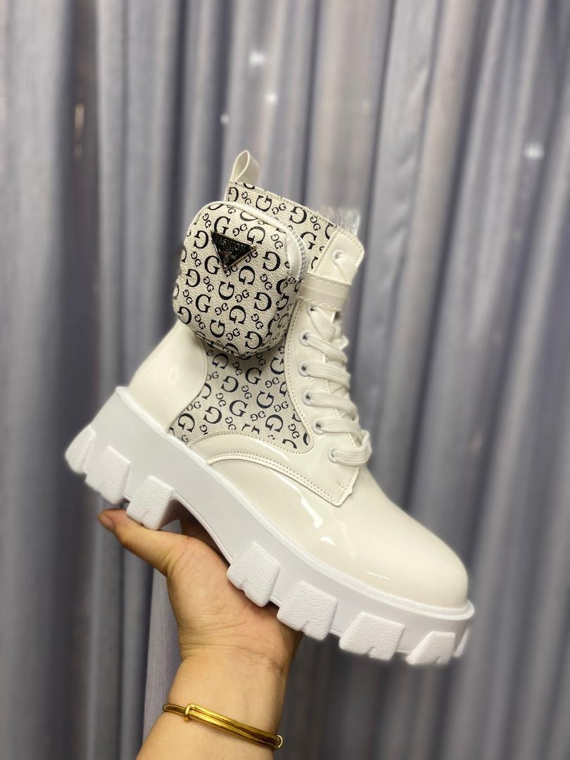 Chaussures fermer femme